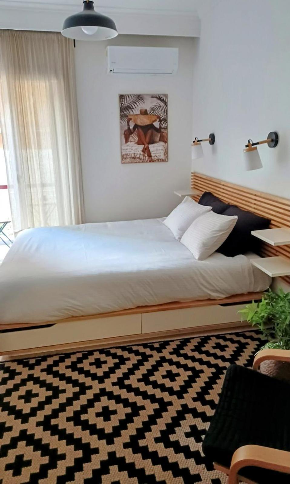 Brand New 2 * Komotini